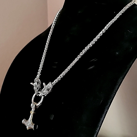 New! MEN'S Nordic Viking Celtic Inspired Wolf and Thor Hammer Necklace. - Picture 4 of 7